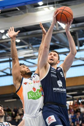 D Shawn Schwartz Rostock, 5 , Kresimir Nikic MBC 9 , Syntainics MBC vs Rostock Seawolves, Basketball, 1 Bundesliga, Men, 20 Matchday Main Round, Season 2025 26, 15 02 2026 Weißenfels Stadthalle Sachsen Anhalt Germany