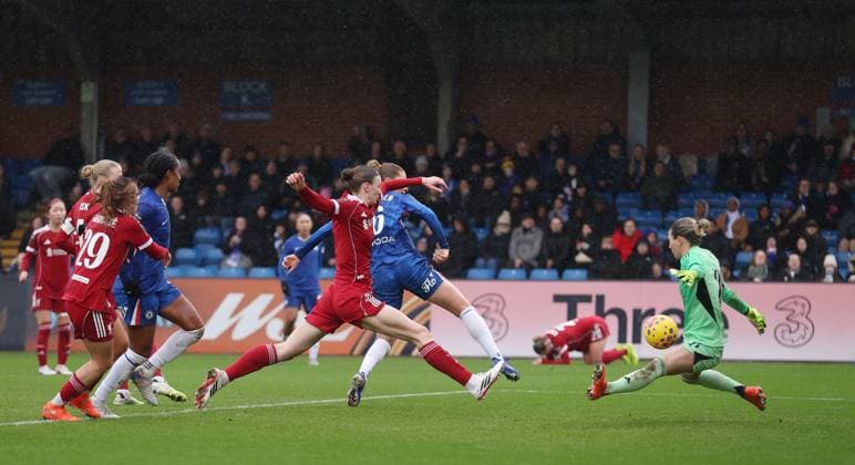 . - Chelsea Women FC v Liverpool Women FC, Women s Super League, Kingsmeadow Stadium, Kingston Upon Thames, London, UK - 15th February 2026. Daniel Weir Crystal Pix Daniel Weir Crystal Pix GOAL 1-0, Sjoeke Nusken of Chelsea Women scores a goal to put Chelsea Women 1-0 ahead. - Chelsea Women FC v Liverpool Women FC, Women s Super League, Kingsmeadow Stadium, Kingston Upon Thames, London, UK - 15th February 2026. Daniel Weir Crystal Pix London Kingsmeadow Stadium UK Copyright: xDanielxWeirx CPix_Chelsea_W_Liverpool_W_150226_CP00001