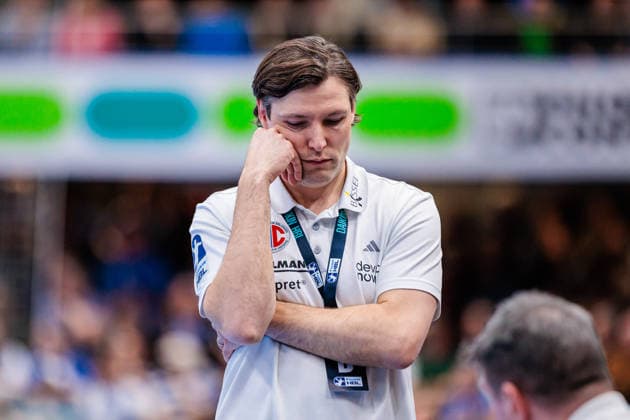 Johannes Sellin HC Erlangen, Coach is disappointed dissatisfied GER, TBV Lemgo Lippe vs HC Erlangen, Handball, 1 Bundesliga, Matchday 21, Season 2025 2026, 15 02 2026 GER, TBV Lemgo Lippe vs HC Erlangen, Handball, 1 Bundesliga, Matchday 21, Season 2025 2026, 15 02 2026 Lemgo Copyright: xEibner-Pressefoto JanxRollingerx EP_JSK