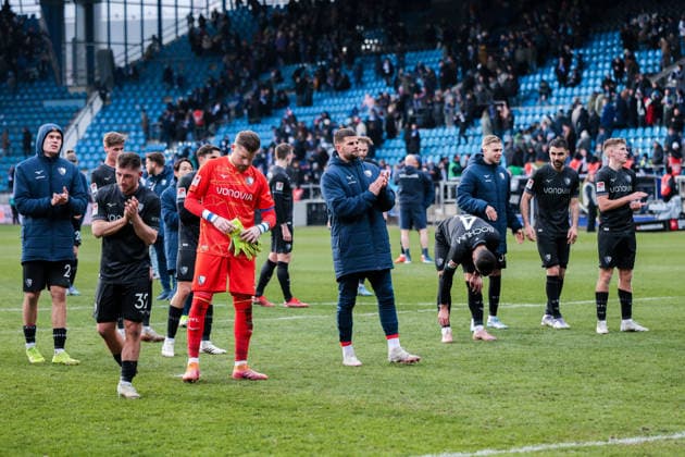 15 02 2026, Football, Season 2025 2026, 2 Bundesliga, 22 Matchday, VfL Bochum 1848 SC Paderborn 07, The VfL Bochum players thank the fans, Bochum Vonovia Ruhrstadion NRW Germany xRHR PHOTO DEx Copyright: DennisxEwert RHR-FOTOx RHR-FOTO DE