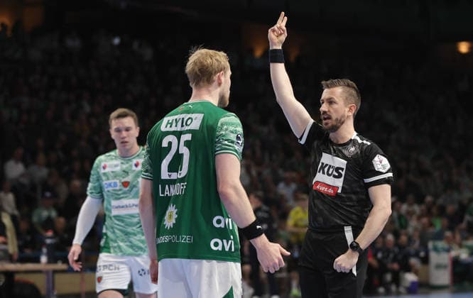 Matthes Langhoff receives a two-minute penalty Sport Handball HBL Bundesliga Men 21 Matchday Season 2025 2026 15 02 2026 Füchse Berlin vs TBV 1898 Stuttgart