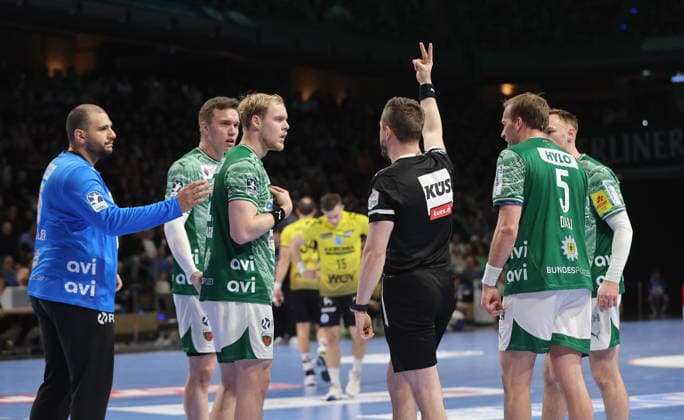 Matthes Langhoff receives a two-minute penalty Sport Handball HBL Bundesliga Men 21 Matchday Season 2025 2026 15 02 2026 Füchse Berlin vs TBV 1898 Stuttgart