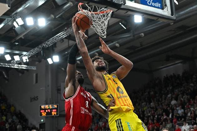 BAMBERG 15 02 2026 Basketball easycredit 1 Basketball Bundesliga 20 Matchday Bamberg Baskets vs Alba Berlin Norris Agbakoko 17, Alba Berlin vs Ejofor Onu 35, Bamberg Baskets Photo Hans Martin Issler isslerimages Bamberg Baskets vs Alba Berlin