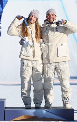 Milano Cortina 2026 - XXV Olympic Winter games, Winterspiele,Spiele, Summer games Livigno - Italy Mixed Team Snowboard Cross Image Show: Bronze Medal FRA BOZZOLO Loan CASTA Lea  Copyright: xSergioxBisi IPAxSportx xipa-agency.netx xx IPA_71559076 IPA_Agency_IPA71559076