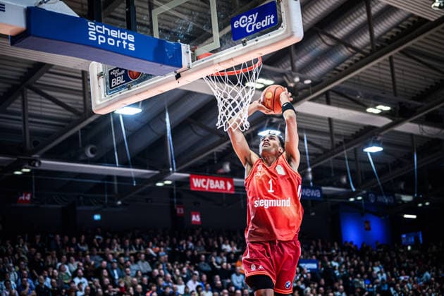 easycredit BBL Basketball Bundesliga 2025 2026 20 Matchday 15 02 2026 Science City Jena vs FC Bayern Munich Basketball Oscar da Silva Bayern Dunking Sparkassen Arena