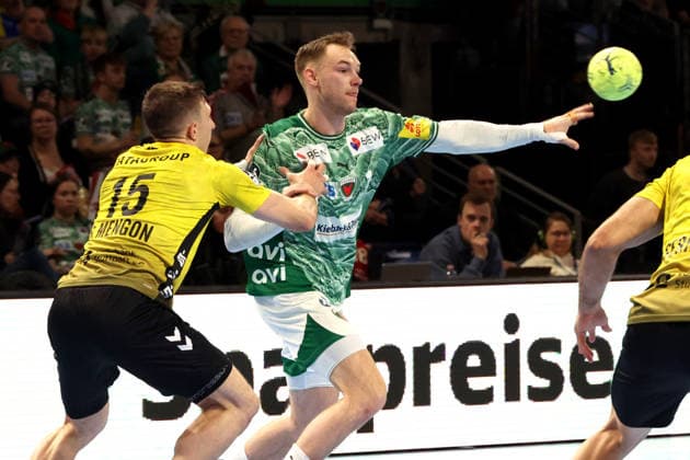 DEU, DHB, 1 HBL, Fuechse Berlin vs TVB Stuttgart, 15 02 2026, Max Schmeling Halle, Berlin, DEU, DHB, 1 HBL, Fuechse Berlin vs TVB Stuttgart, in the picture Mathias Gidsel Fuechse Berlin 19 , Simone Mengon Stuttgart 15 nordphotoxGmbHx xEngler nph00076