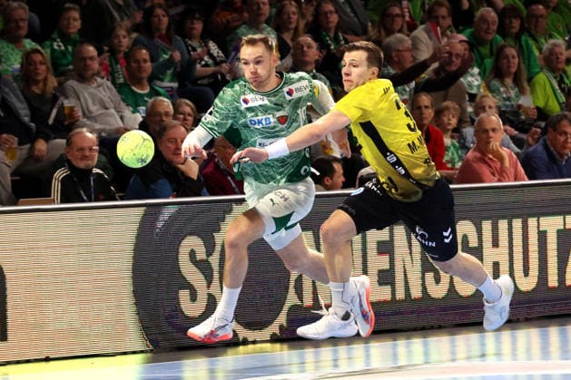 DEU, DHB, 1 HBL, Fuechse Berlin vs TVB Stuttgart, 15 02 2026, Max Schmeling Halle, Berlin, DEU, DHB, 1 HBL, Fuechse Berlin vs TVB Stuttgart, in the picture Mathias Gidsel Fuechse Berlin 19 , Samir Bellahcene Stuttgart 30 nordphotoxGmbHx xEngler nph00076