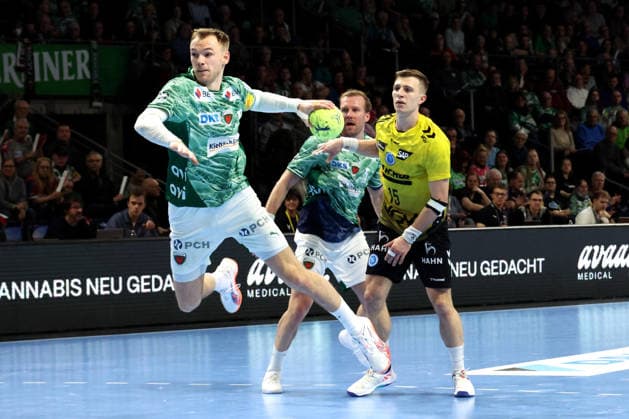 DEU, DHB, 1 HBL, Fuechse Berlin vs TVB Stuttgart, 15 02 2026, Max Schmeling Halle, Berlin, DEU, DHB, 1 HBL, Fuechse Berlin vs TVB Stuttgart, in the picture Mathias Gidsel Fuechse Berlin 19 , Max Darj Fuechse Berlin 5 , Simone Mengon Stuttgart 15 nordphotoxGmbHx xEngler nph00076