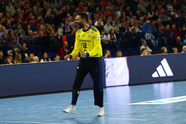 Handball I Men I Season 2025 2026 I Bundesliga I 21 Matchday I HSV Hamburg SG Flensburg Handewitt I 15 02 2026 Mohamed Essam Moustafa El Tayar 12, HSV Hamburg jubelt Hamburg Barclaycard Arena Hamburg Germany Copyright: xLobeca RalfxHomburgx