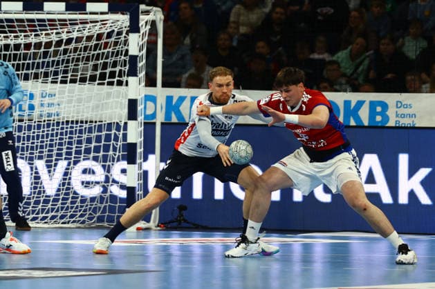 Handball I Men I Season 2025 2026 I Bundesliga I 21 Matchday I HSV Hamburg SG Flensburg Handewitt I 15 02 2026 Jan Christian Schmidt 42, HSV Hamburg Simon Pytlick 2, SG Flensburg Handewitt Hamburg Barclaycard Arena Hamburg Germany Copyright: xLobeca RalfxHomburgx