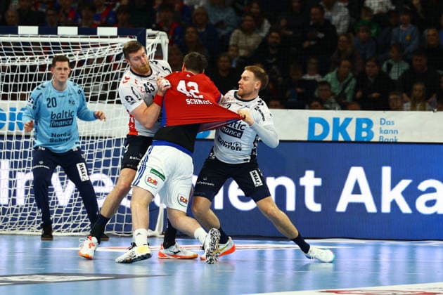 Handball I Men I Season 2025 2026 I Bundesliga I 21 Matchday I HSV Hamburg SG Flensburg Handewitt I 15 02 2026 Blaz Blagotinsek 43, SG Flensburg Handewitt Jan Christian Schmidt 42, HSV Hamburg Simon Pytlick 2, SG Flensburg Handewitt Hamburg Barclaycard Arena Hamburg Germany Copyright: xLobeca RalfxHomburgx
