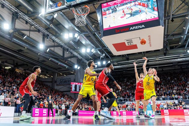 Ibi Watson BMA365 Bamberg Baskets, 02 , Norris Agbakoko ALBA Berlin, 17 , Ejiofor Onu BMA365 Bamberg Baskets, 35 , Zachary Ensminger BMA365 Bamberg Baskets, 01 , Sam Griesel ALBA Berlin, 05 , BMA365 Bamberg Baskets vs ALBA Berlin, Basketball, easyCredit BBL, Matchday 20, 15 02 2026 BMA365 Bamberg Baskets vs ALBA Berlin, Basketball, easyCredit BBL, Matchday 20, 15 02 2026 Bamberg Copyright: xEibner-Pressefoto G.xSantemizx EP_EER