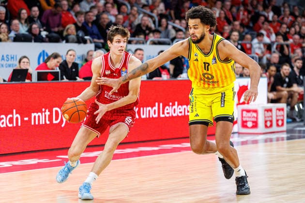 Richard Balint BMA365 Bamberg Baskets, 11 , Norris Agbakoko ALBA Berlin, 17 , BMA365 Bamberg Baskets vs ALBA Berlin, Basketball, easyCredit BBL, Matchday 20, 15 02 2026 BMA365 Bamberg Baskets vs ALBA Berlin, Basketball, easyCredit BBL, Matchday 20, 15 02 2026 Bamberg Copyright: xEibner-Pressefoto G.xSantemizx EP_EER