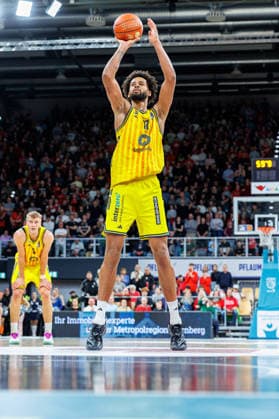 Norris Agbakoko ALBA Berlin, 17 , single picture, single photo, portrait, portrait, free throw, BMA365 Bamberg Baskets vs ALBA Berlin, Basketball, easyCredit BBL, Matchday 20, 15 02 2026 BMA365 Bamberg Baskets vs ALBA Berlin, Basketball, easyCredit BBL, Matchday 20, 15 02 2026 Bamberg Copyright: xEibner-Pressefoto G.xSantemizx EP_EER