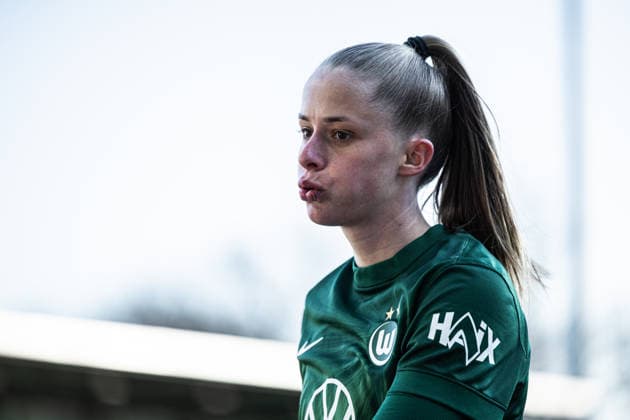Germany Google Pixel Womens Bundesliga 2025 2026, Matchday 18 VfL Wolfsburg vs SGS Essen AOK Stadion Wolfsburg Vivien Endemann VfL Wolfsburg, 25 Copyright: xAylinxKreutzsteinx