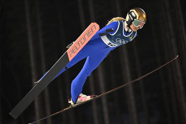 VAL DI FIEMME, ITALY 20260215 Minja Korhonen, Finland, in the women s Ski jumping, Skispringen, Ski, nordisch on the large hill during the Winter Olympics at the Tesero cross-country ski stadium in Val di Fiemme, Italy. *** The image is included in the SPORTS PACKAGE. For others PAYMENT IMAGE *** VAL DI FIEMME ITALY x10430x *** VAL DI FIEMME, ITALY 20260215 Minja Korhonen, Finland, in the women s ski jumping on the large hill during the Winter Olympics at the Tesero cross country ski stadium in Val di Fiemme, Italy The image is included in the SPORTS PACKAGE For others PAYMENT IMAGE VAL DI FIEMME ITALY x10430x  Copyright: xChristinexOlsson TTx 2026 OLYMPICS SKI JUMPING