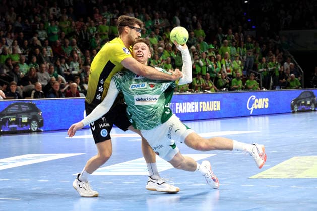 DEU, DHB, 1 HBL, Fuechse Berlin vs TVB Stuttgart, 15 02 2026, Max Schmeling Halle, Berlin, DEU, DHB, 1 HBL, Fuechse Berlin vs TVB Stuttgart, in the picture Mathias Gidsel Fuechse Berlin 19 , Antonio Serradilla Stuttgart 5 nordphotoxGmbHx xEngler nph00076