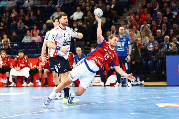 Handball I Men I Season 2025 2026 I Bundesliga I 21 Matchday I HSV Hamburg SG Flensburg Handewitt I 15 02 2026 Johannes Golla 4, SG Flensburg Handewitt Niklas Weller 13, HSV Hamburg Hamburg Barclaycard Arena Hamburg Germany Copyright: xLobeca RalfxHomburgx