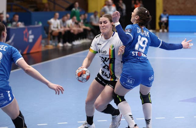 HC Lokomotiva v Vfl Oldenburg - EHF European League Women ZAGREB, CROATIA - FEBRUARY 15: Paulina Golla of Vfl Oldenburg in action during the EHF European League Women - Group Phase match between HC Lokomotiva and Vfl Oldenburg at Sports Hall Sutinska Vrela on February 15, 2026 in Zagreb, Croatia.  JosipxMikacic PIXSELL