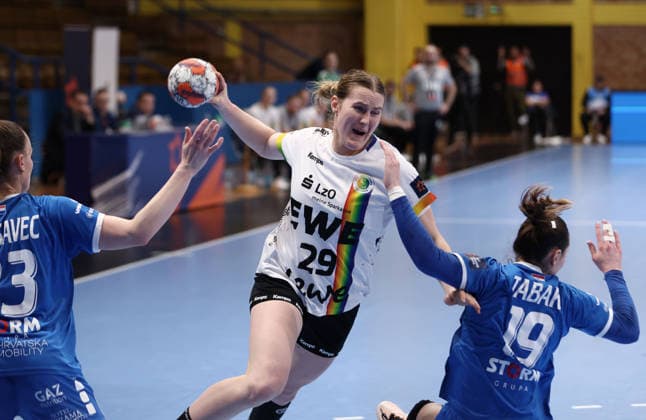 HC Lokomotiva v Vfl Oldenburg - EHF European League Women ZAGREB, CROATIA - FEBRUARY 15: Paulina Golla of Vfl Oldenburg in action during the EHF European League Women - Group Phase match between HC Lokomotiva and Vfl Oldenburg at Sports Hall Sutinska Vrela on February 15, 2026 in Zagreb, Croatia.  JosipxMikacic PIXSELL