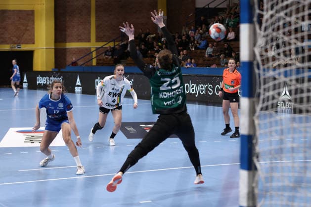 HC Lokomotiva v Vfl Oldenburg - EHF European League Women ZAGREB, CROATIA - FEBRUARY 15: Tena Japundza of HC Lokomotiva in action during the EHF European League Women - Group Phase match between HC Lokomotiva and Vfl Oldenburg at Sports Hall Sutinska Vrela on February 15, 2026 in Zagreb, Croatia.  JosipxMikacic PIXSELL