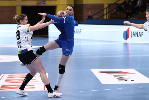 HC Lokomotiva v Vfl Oldenburg - EHF European League Women ZAGREB, CROATIA - FEBRUARY 15: Dunja Tabak of HC Lokomotiva in action during the EHF European League Women - Group Phase match between HC Lokomotiva and Vfl Oldenburg at Sports Hall Sutinska Vrela on February 15, 2026 in Zagreb, Croatia.  JosipxMikacic PIXSELL