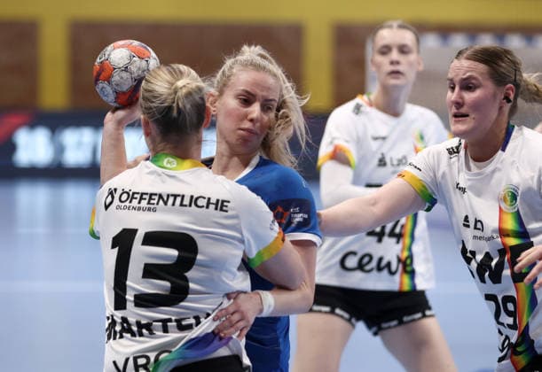 HC Lokomotiva v Vfl Oldenburg - EHF European League Women ZAGREB, CROATIA - FEBRUARY 15: Iva Zrilic of HC Lokomotiva in action during the EHF European League Women - Group Phase match between HC Lokomotiva and Vfl Oldenburg at Sports Hall Sutinska Vrela on February 15, 2026 in Zagreb, Croatia.  JosipxMikacic PIXSELL