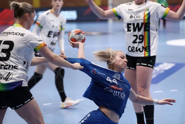 HC Lokomotiva v Vfl Oldenburg - EHF European League Women ZAGREB, CROATIA - FEBRUARY 15: Iva Zrilic of HC Lokomotiva in action during the EHF European League Women - Group Phase match between HC Lokomotiva and Vfl Oldenburg at Sports Hall Sutinska Vrela on February 15, 2026 in Zagreb, Croatia.  JosipxMikacic PIXSELL