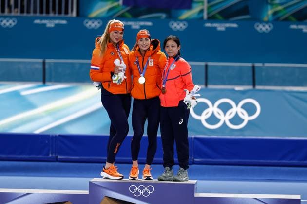 MILAN , 15-02-2026 , Milano Speed skating, Eisschnelllauf Stadium , Olympic Winter games, Winterspiele,Spiele, Summer games 2026 - Speed Skating 500m ladies , Picture shows Jutta Leerdam (silver), Femke Kok (gold), Miho Takagi (bronze) Olympic Winter Games 2026 - Speed Skating 500m ladies  x201630658x Copyright: