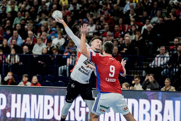 Germany Handball Bundesliga, DAIKIN HBL 2025 26, 21 Matchday Handball Sport Verein Hamburg vs Flensburg Handewitt Barclays Arena Hamburg Marko Grgic SG Flensburg Handewitt, 17 , Jacob Lassen HSV Hamburg, 9 Copyright: xStefanxTrochax