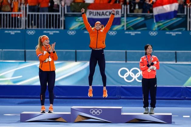 MILAN , 15-02-2026 , Milano Speed skating, Eisschnelllauf Stadium , Olympic Winter games, Winterspiele,Spiele, Summer games 2026 - Speed Skating 500m ladies , Picture shows Jutta Leerdam (silver), Femke Kok (gold), Miho Takagi (bronze) Olympic Winter Games 2026 - Speed Skating 500m ladies  x201630768x Copyright: