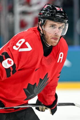 15 02 2026, Milano, Santa Giulia Ice hockey, Eishockey Arena, Winter Olympics: Canada - France (Ice Hockey), Connor McDavid of Canada Milano Santa Giulia Ice Hockey Arena Lombardy Italy *** 15 02 2026, Milano, Santa Giulia Ice Hockey Arena, Winter Olympics Canada France Ice Hockey , Connor McDavid of Canada Milano Santa Giulia Ice Hockey Arena Lombardy Italy Copyright: xJustPictures.ch AndreaxBrancax jp-en-AnBr-AB-AAB_488715022026