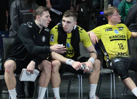 GER HBL season 2025 2026 FÜCHSE Berlin vs TV Stuttgart, 15 02 26, Max Schmeling Halle, Berlin, Marco MENGON TVB Stuttgart 30 and Simone MENGON TVB Stuttgart 15 , after the final whistle