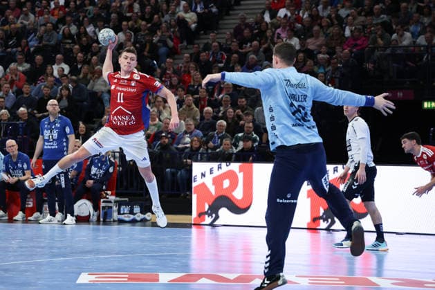 2026 02 15 xfsx Handballl 1 Bundesliga Hamburger Sportverein Handball SG Flensburg Handewitt v l Nicolaj Jorgensen 11, HSV Hamburg Handball , Goalkeeper Kevin Moller 20, SG Flensburg Handewitt Copyright: HMBxMedia FernandoxSoares
