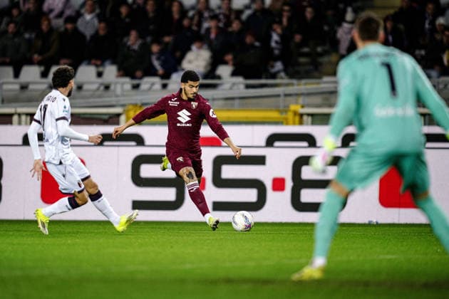 Torino s Zakaria Aboukhlal during the Serie A soccer match between Torino and Bologna at the Stadio Olimpico Grande Torino in Turin, north west Italy - Sunday, February 15, 2025. - Soccer .  Copyright: xMarcoxAlpozzi LaPressex
