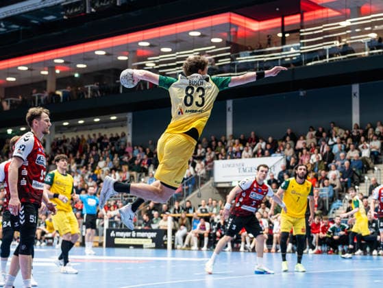 Pierre Busch VfL Eintracht Hagen, 83 on goal throw HSG Nordhorn Lingen vs VfL Eintracht Hagen, Handball, 2 Bundesliga, Matchday 19, Season 2025 2026, 15 02 2026 HSG Nordhorn Lingen vs VfL Eintracht Hagen, Handball, 2 Bundesliga, Matchday 19, Season 2025 2026, 15 02 2026 Lingen Ems Copyright: xEibner-Pressefoto DamianxKruczynx EP_DKI