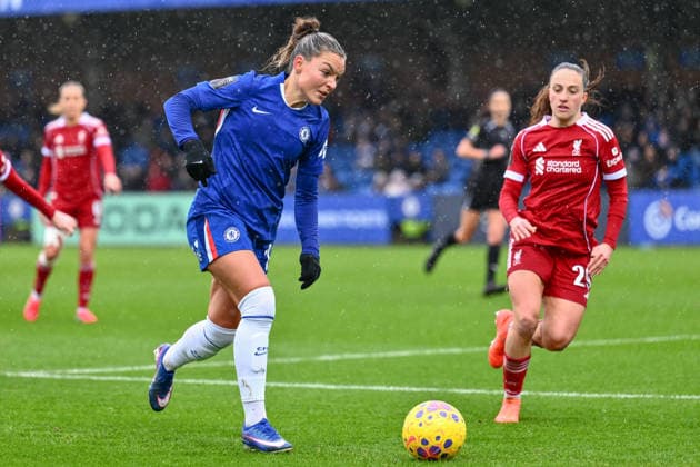 Johanna Rytting Kaneryd (19 Chelsea) in action during the Barclays Women s Super League match between Chelsea and Liverpool at Kingsmeadow on February 15, 2026 in Kingston upon Thames, England. (Photo by Yaroslav Dunka Sports Press Photo) Copyright: xYaroslavxDunkax xSPPx Sportspressphoto_SPR93185