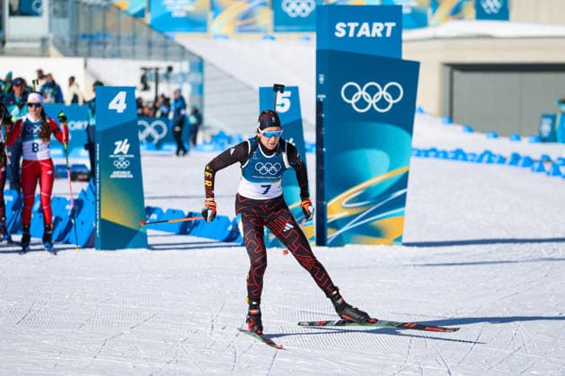 Antholz, Italien 15. Februar 2026: Biathlon Verfolgung Frauen 12,5 km - Olympia 2026 Im Bild: Franziska Preuss (GER) beim Start. Anterselva Biathlon Arena *** Antholz, Italy 15 February 2026 Biathlon Pursuit Women 12.5 km Olympia 2026 In the picture Franziska Preuss GER at the start Anterselva Biathlon Arena Copyright: xFotostandx xHettichx