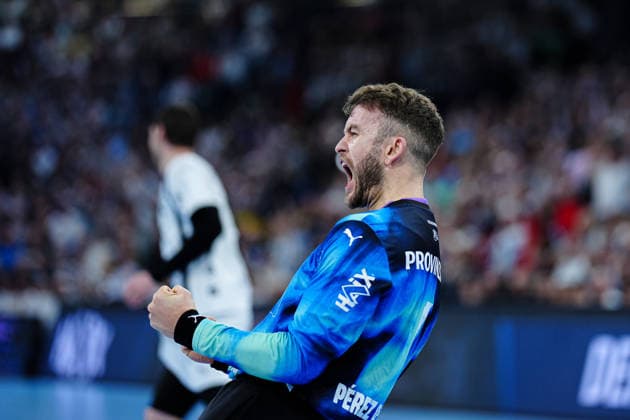 Cheers after Gonzalo Perez de Vargas THW Kiel, 01 GER, THW Kiel vs SC Magdeburg, Handball, 1 Bundesliga, Matchday 21, Season 2025 2026, 15 02 2026 GER, THW Kiel vs SC Magdeburg, Handball, 1 Bundesliga, Matchday 21, Season 2025 2026, 15 02 2026 Kiel Copyright: xEibner-Pressefoto MarcelxvonxFehrnx EP_MFN