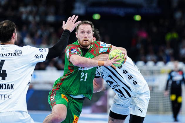 Albin Lagergren SC Magdeburg, 21 , Veron Nacinovic THW Kiel, 93 GER, THW Kiel vs SC Magdeburg, Handball, 1 Bundesliga, Matchday 21, Season 2025 2026, 15 02 2026 GER, THW Kiel vs SC Magdeburg, Handball, 1 Bundesliga, Matchday 21, Season 2025 2026, 15 02 2026 Kiel Copyright: xEibner-Pressefoto MarcelxvonxFehrnx EP_MFN