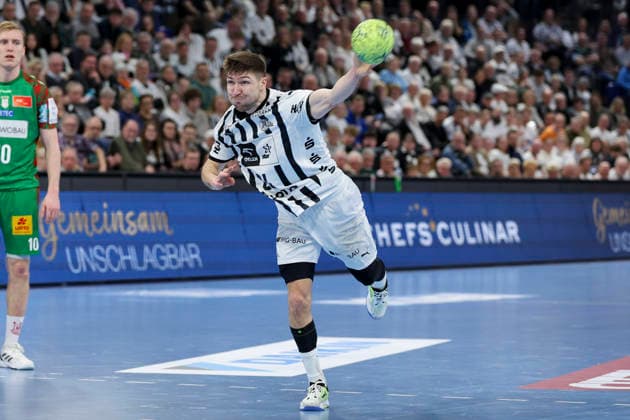 Lukas Zerbe THW Kiel controls the ball, DAIKIN Handball Bundesliga, THW Kiel v SC Magdeburg, Wunderino Arena on February 15, 2026 in Kiel, Germany Photo by Marco Steinbrenner DeFodi Images Lukas Zerbe THW Kiel controls the ball, DAIKIN Handball Bundesliga, THW Kiel v SC Magdeburg, Wunderino Arena, February 15, 2026 in Kiel, Germany Photo by Marco Steinbrenner DeFodi Images