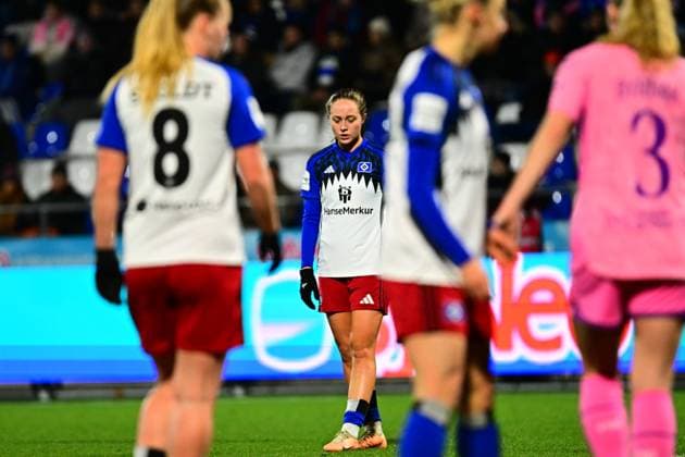 Mia Büchele 17 Hamburger SV and Camilla Linberg 47 Hamburger SV in action on the pitch GPFBL TSG Hoffenheim Hamburger SV Copyright: xMichaelxGelhardtx