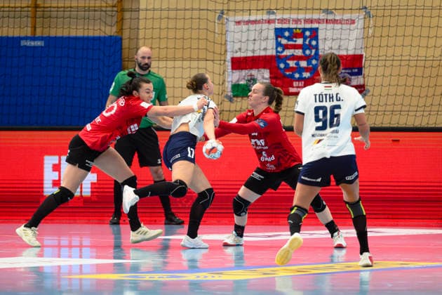 Anna Kukely Motherson Mosonmagyarovari KC, 17 , Jana Scheib Thueringer HC, 20 , Luca Farago Thueringer HC, 19 , Gabriella Toeth Motherson Mosonmagyarovari KC, 96 GER, Thueringer HC vs Motherson Mosonmagyarovari KC , Handball, EHF European League Women, Group Phase , Season 2025 2026, 15 02 2026 GER, Thueringer HC vs Motherson Mosonmagyarovari KC , Handball, EHF European League Women, Group Phase , Season 2025 2026, 15 02 2026 Bad Langensalza Copyright: xEibner-Pressefoto MartinxHerbstx EP_MHT