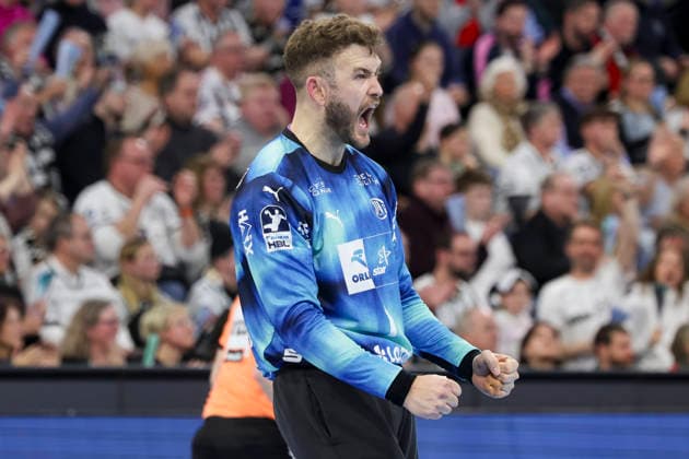 Goalkeeper Gonzalo Perez De Vargas THW Kiel cheers, DAIKIN Handball Bundesliga, THW Kiel v SC Magdeburg, Wunderino Arena on February 15, 2026 in Kiel, Germany Photo by Marco Steinbrenner DeFodi Images Goalkeeper Gonzalo Perez De Vargas THW Kiel cheers, DAIKIN Handball Bundesliga, THW Kiel v SC Magdeburg, Wunderino Arena, February 15, 2026 in Kiel, Germany Photo by Marco Steinbrenner DeFodi Images