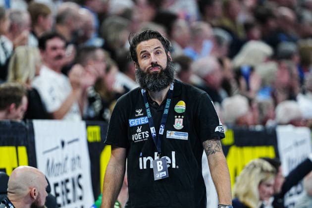 Bennet Wiegert SC Magdeburg, Coach GER, THW Kiel vs SC Magdeburg, Handball, 1 Bundesliga, Matchday 21, Season 2025 2026, 15 02 2026 GER, THW Kiel vs SC Magdeburg, Handball, 1 Bundesliga, Matchday 21, Season 2025 2026, 15 02 2026 Kiel Copyright: xEibner-Pressefoto MarcelxvonxFehrnx EP_MFN