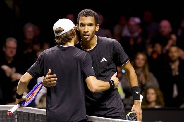 ROTTERDAM - Alex de Minaur (Australia) in action against Felix Auger-Aliassime (Canada) during the singles final on the final day of the ABN AMRO tennis tournament in Ahoy Rotterdam. BAS CZERWINSKI ANP xVIxANPxSportx xxANPxIVx 550801272 originalFilename: 550801272.jpg