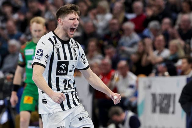 Lukas Zerbe THW Kiel cheers, DAIKIN Handball Bundesliga, THW Kiel v SC Magdeburg, Wunderino Arena on February 15, 2026 in Kiel, Germany Photo by Marco Steinbrenner DeFodi Images Lukas Zerbe THW Kiel cheers, DAIKIN Handball Bundesliga, THW Kiel v SC Magdeburg, Wunderino Arena, February 15, 2026 in Kiel, Germany Photo by Marco Steinbrenner DeFodi Images