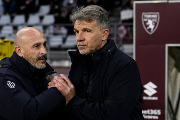 Torino FC v Bologna FC - Serie A Marco Baroni, head coach of Torino FC, shakes hands with allallb prior to the Serie A football match between Torino FC and Bologna FC. Turin Italy Copyright: xNicolòxCampox