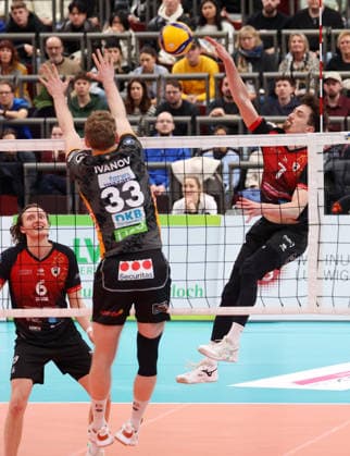 15 02 2026, Germany, Ludwigsburg Volleyball Barock Volleys MTV Ludwigsburg vs Berlin Recycling Volleys, Tim Köpfli LB, right