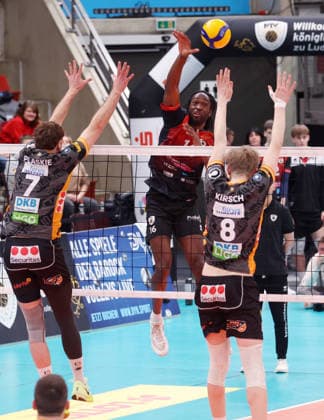 15 02 2026, Germany, Ludwigsburg Volleyball Barock Volleys MTV Ludwigsburg vs Berlin Recycling Volleys, Omene Nyherowo LB, Center